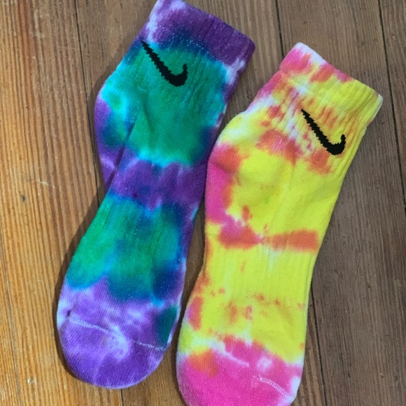 Nike Accessories - Mismatch color NIKE hand tie dyed ankle socks